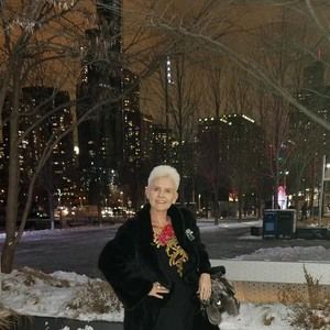 Meet your Posher, Violeta